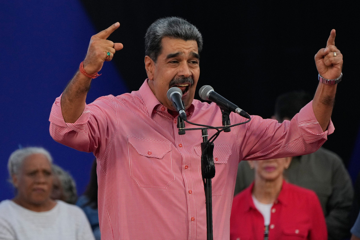Maduro pide calma en medio de tensiones con Washington