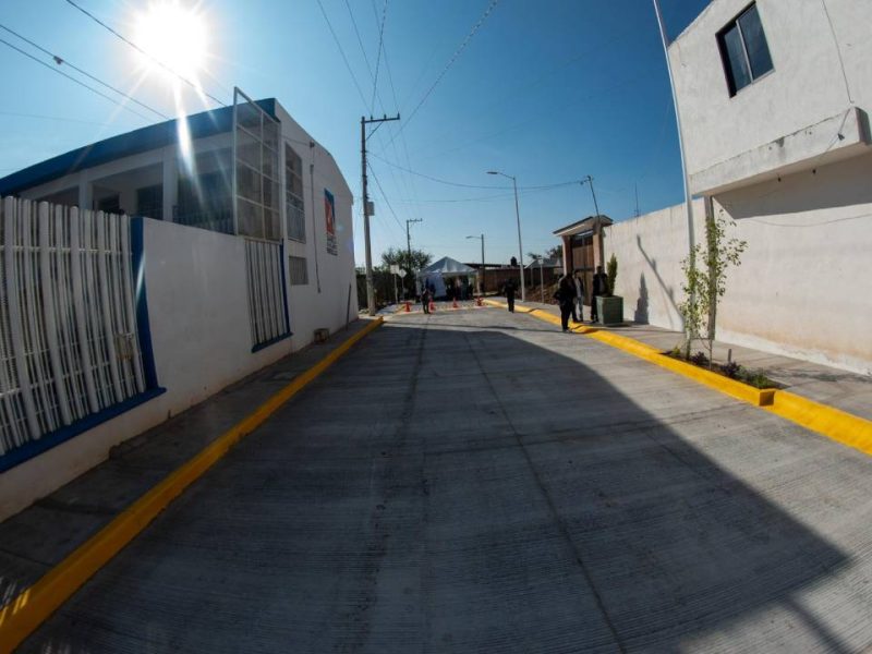 Inauguran pavimentación que conecta a Puentecillas con el Bachillerato SABES en Guanajuato